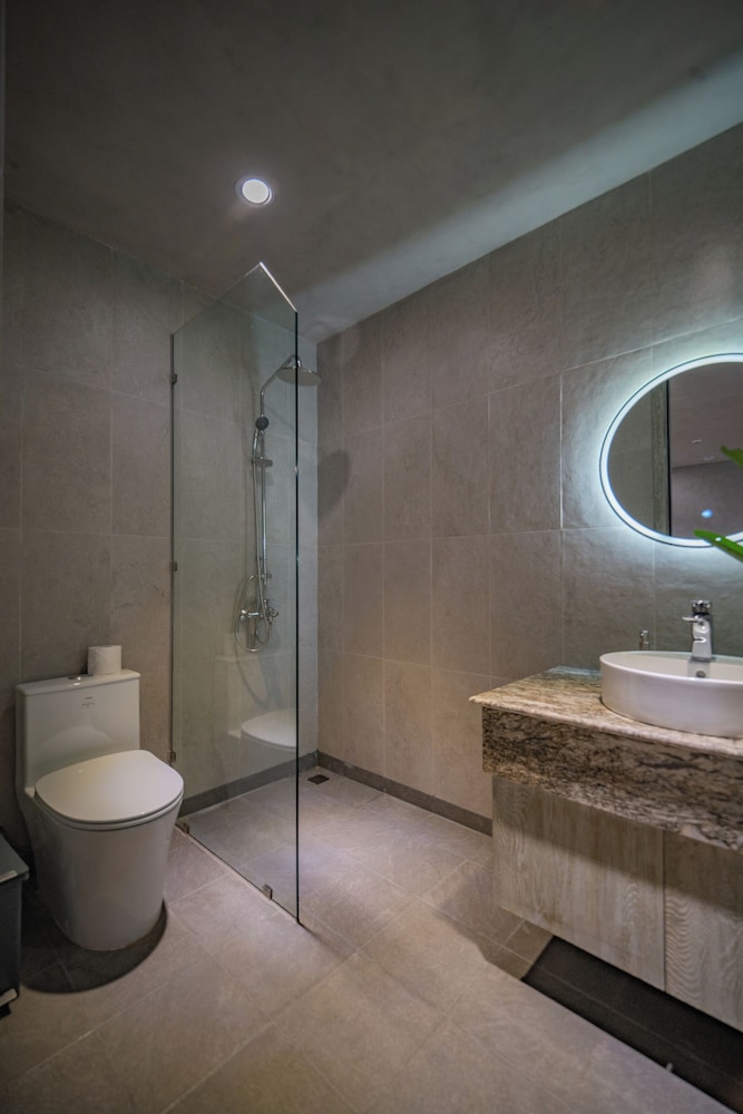 Crown Retreat Quy Nhon 88/88