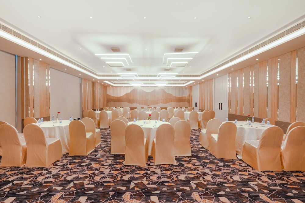 7 Apple Hotel Nashik 20/24