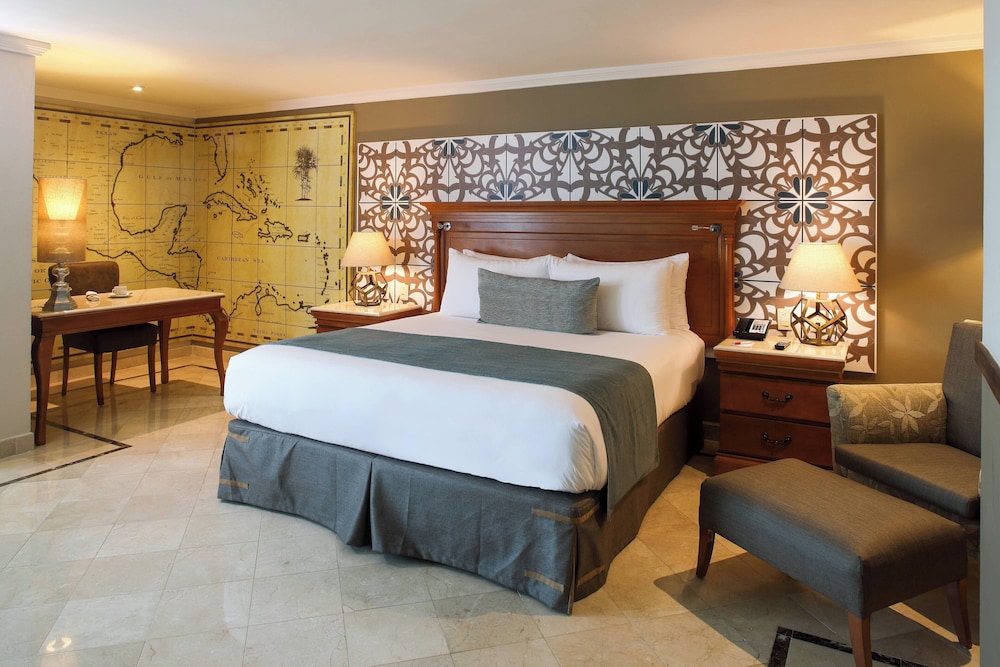 1 Bedroom, Junior Suite, King Bed