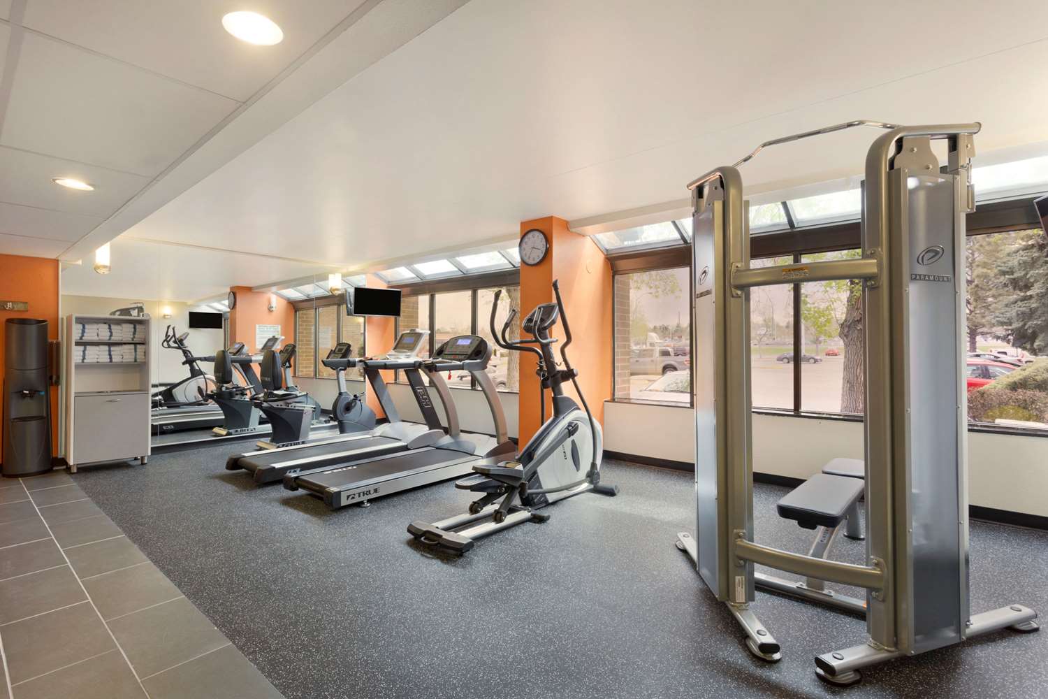 Super 8 by Wyndham Westminster Denver North 14/21