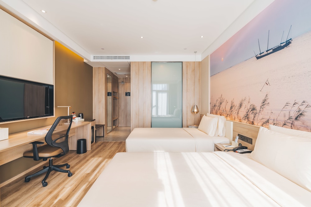 Atour Hotel (Suzhou North High Speed Railway Station, Qiyage Garden) 18/44