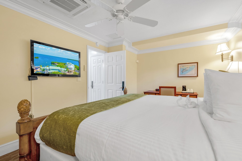 Suite, King Bed, Ocean View