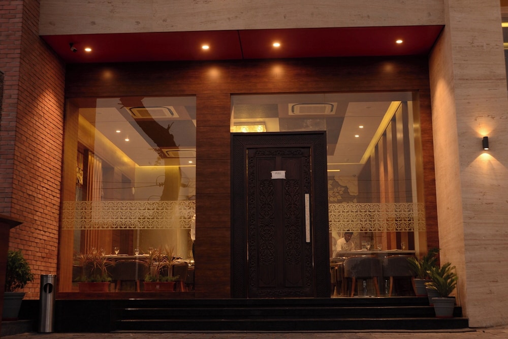 Crimson Park Shree Kanak Udaipur 2/50