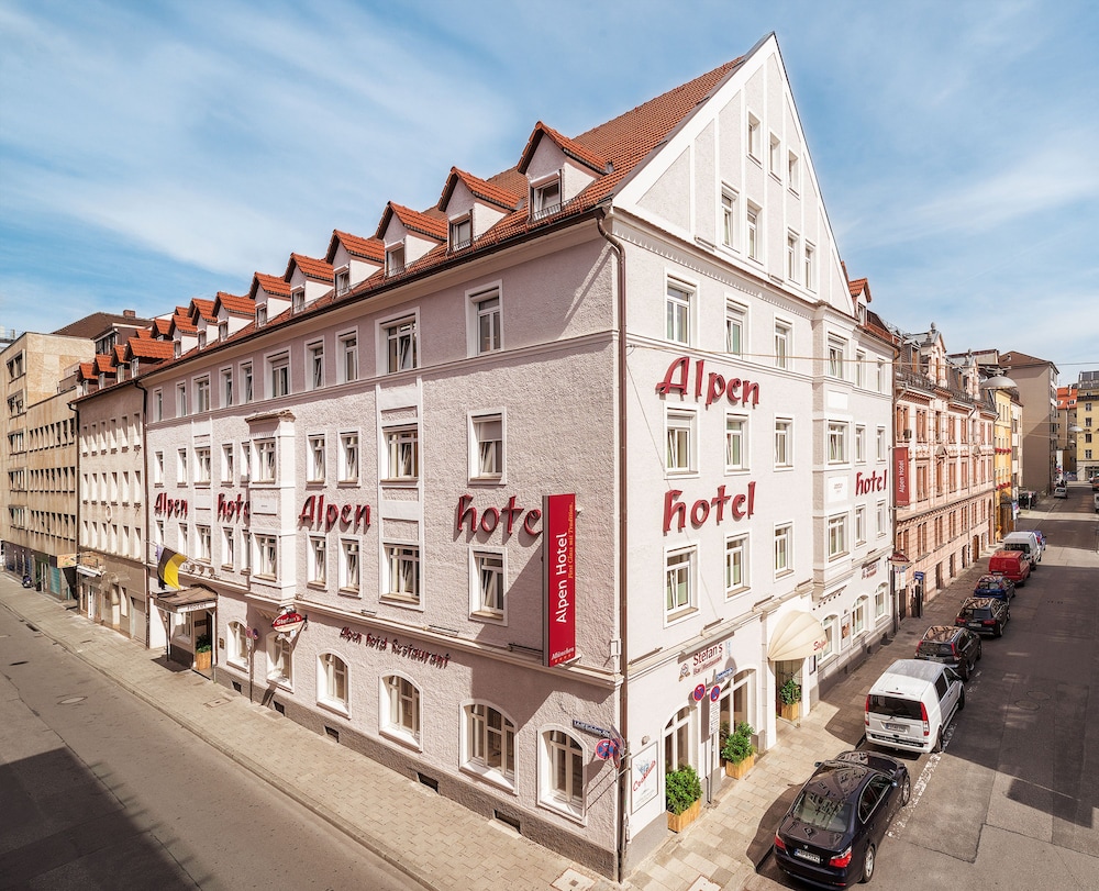 Alpen Hotel Munchen 1/36