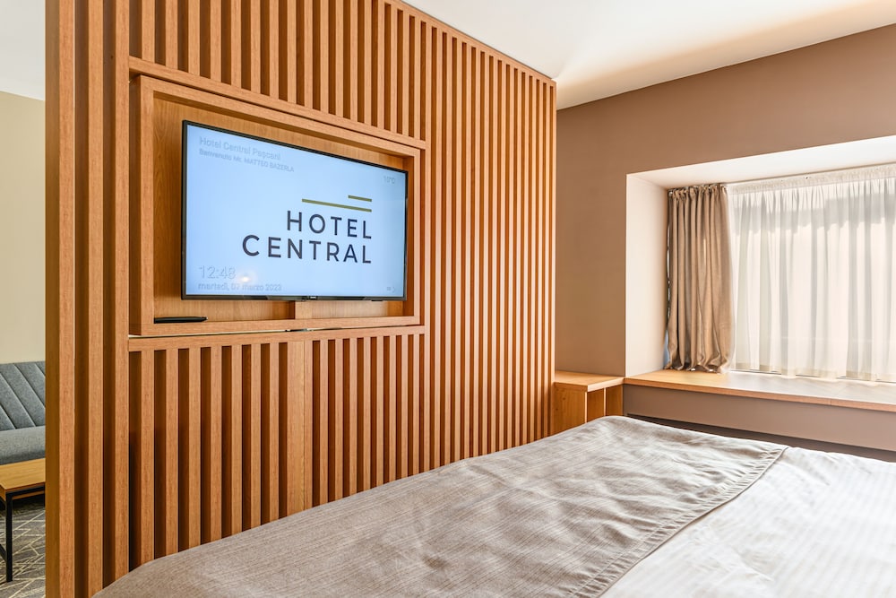 Hotel Central Pascani 37/60