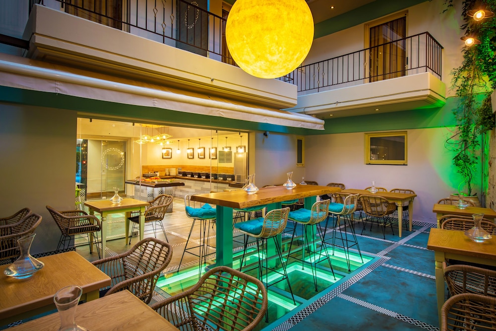 Anesis Blue Boutique Hotel 25/39