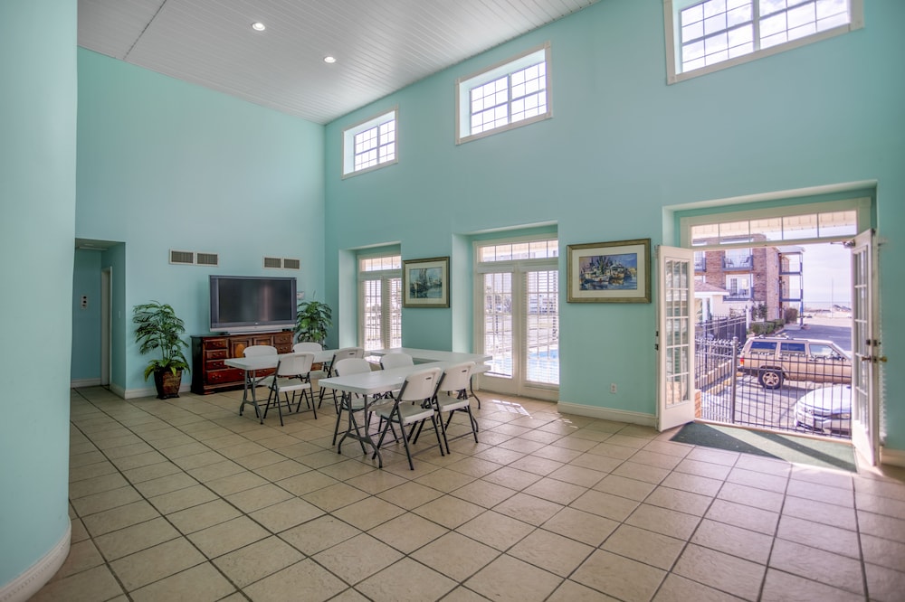 Edgewater Inn 29/51