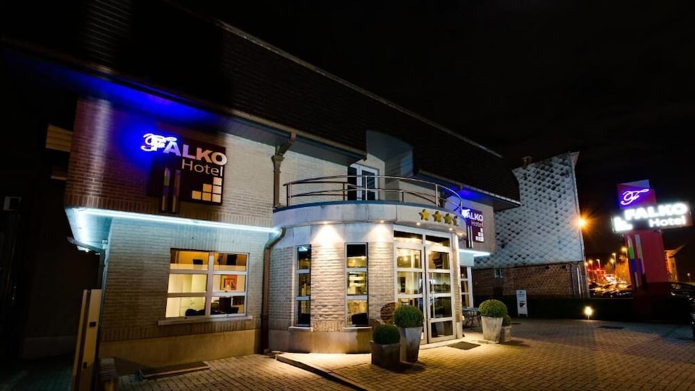 Falko Hotel 1/50