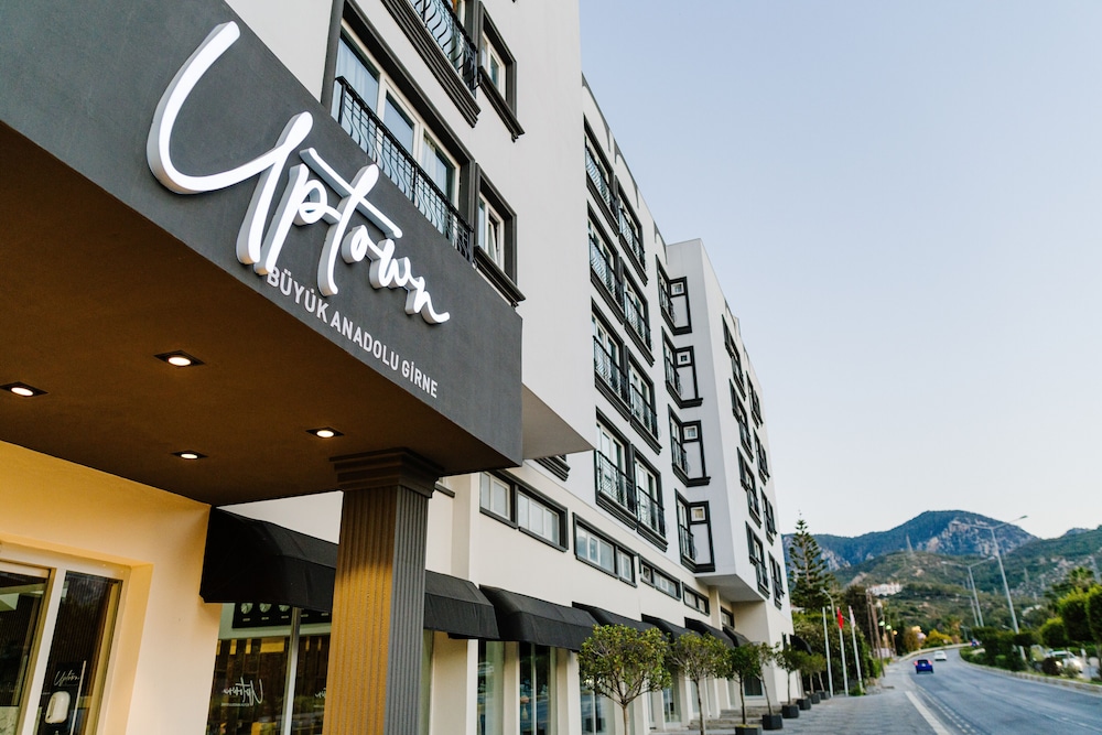 Uptown Buyuk Anadolu Girne Hotel 1/34
