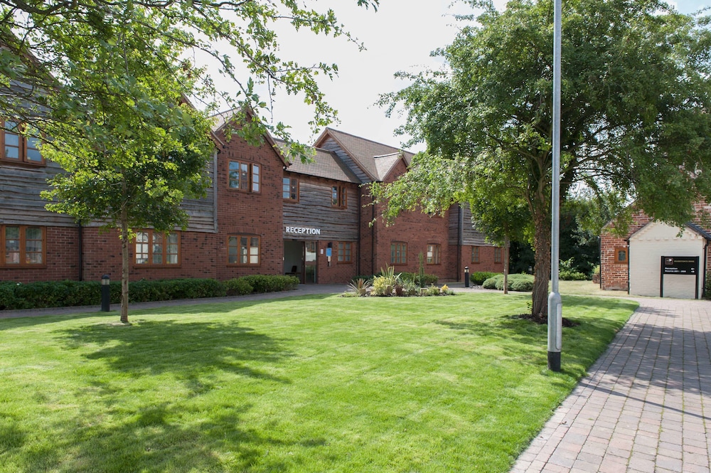 Meadow Farm by Marstons Inns 23/26