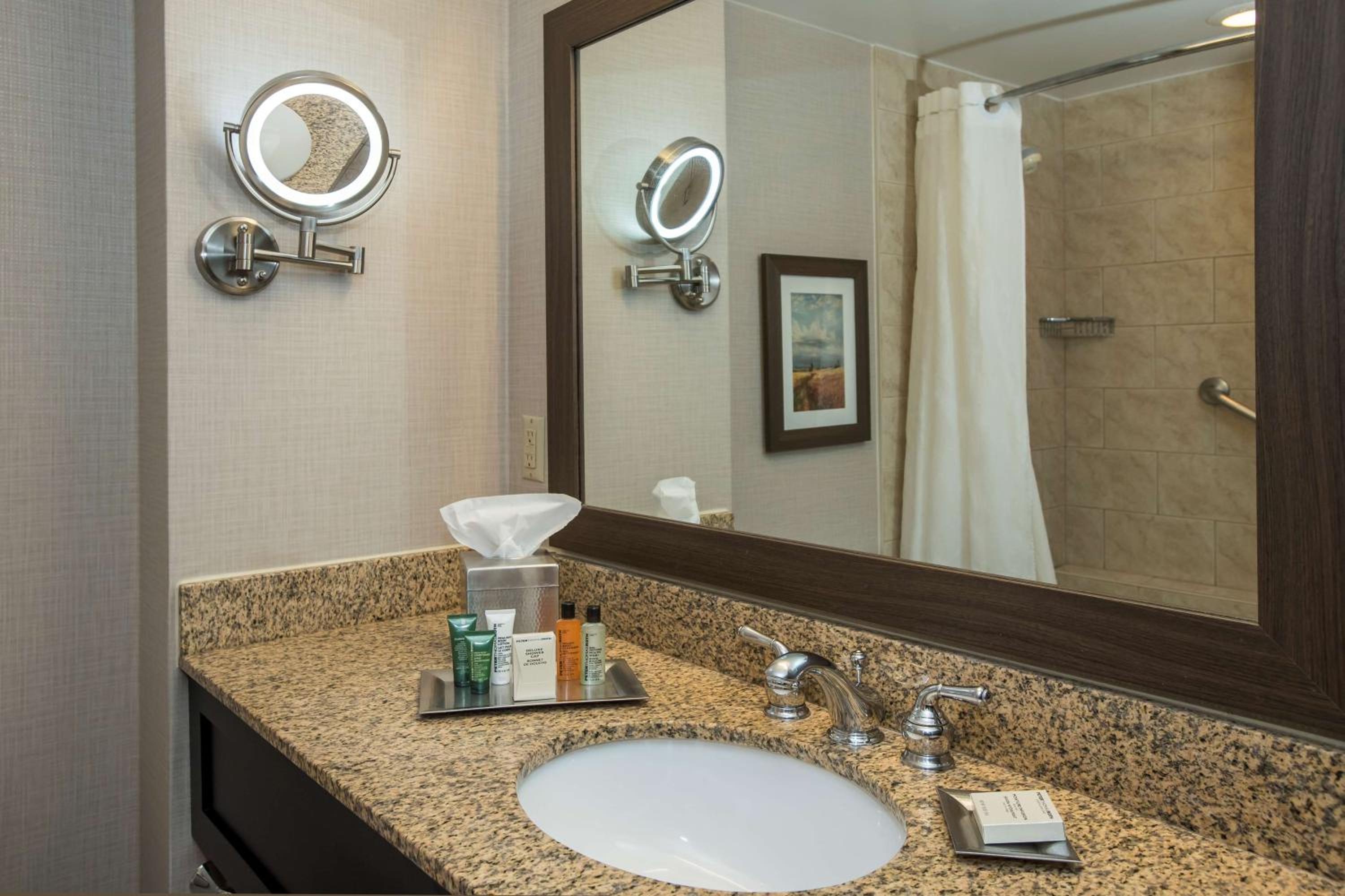 1 BEDROOM, SUITE, 2 DOUBLE BEDS