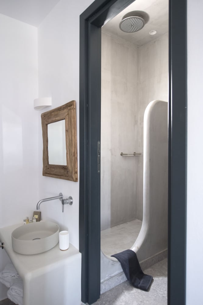 Sandaya Luxury Suites 72/74