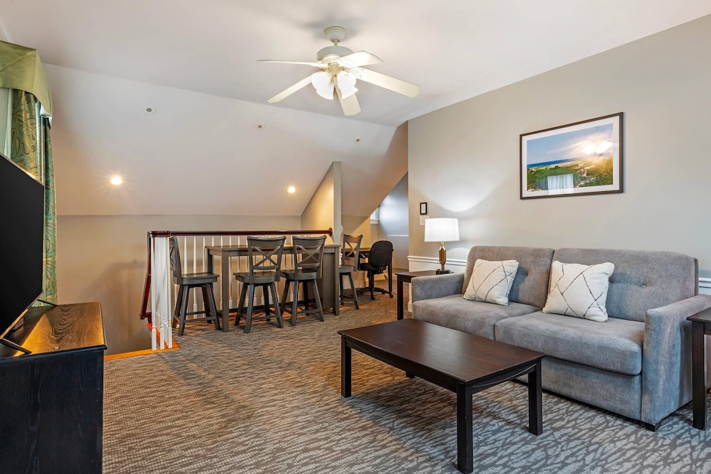 Essex Street Inn & Suites, an Ascend Collection Hotel 46/75