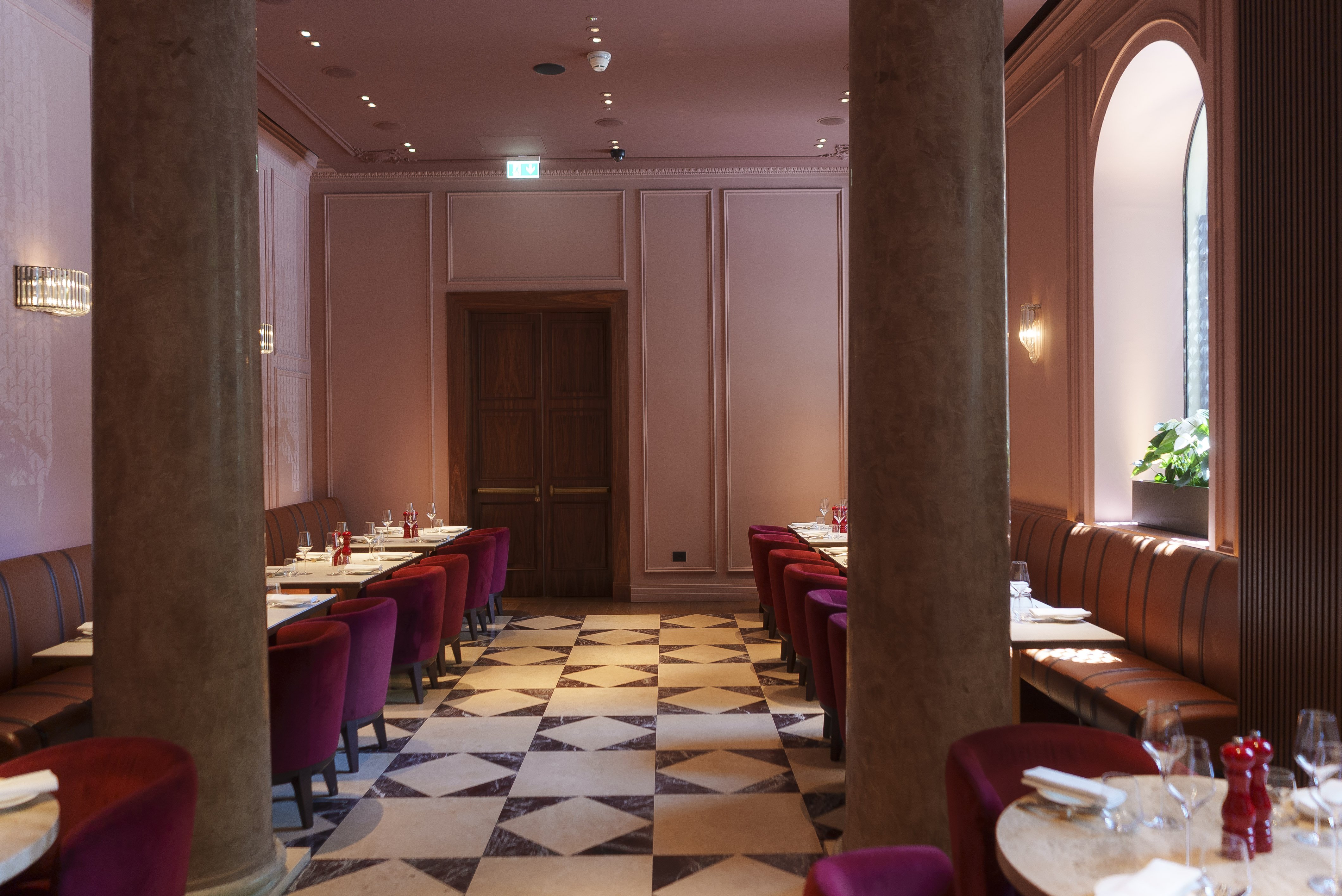 Intercontinental Hotels Rome Ambasciatori Palace 43/48