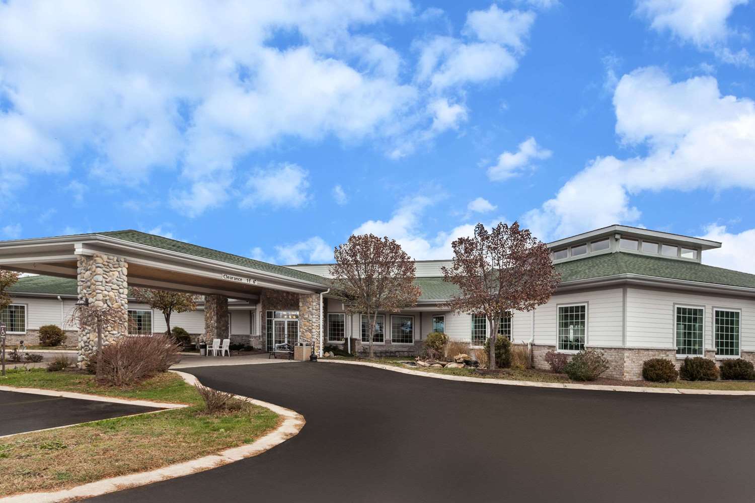 Days Inn by Wyndham Pentwater 13/15