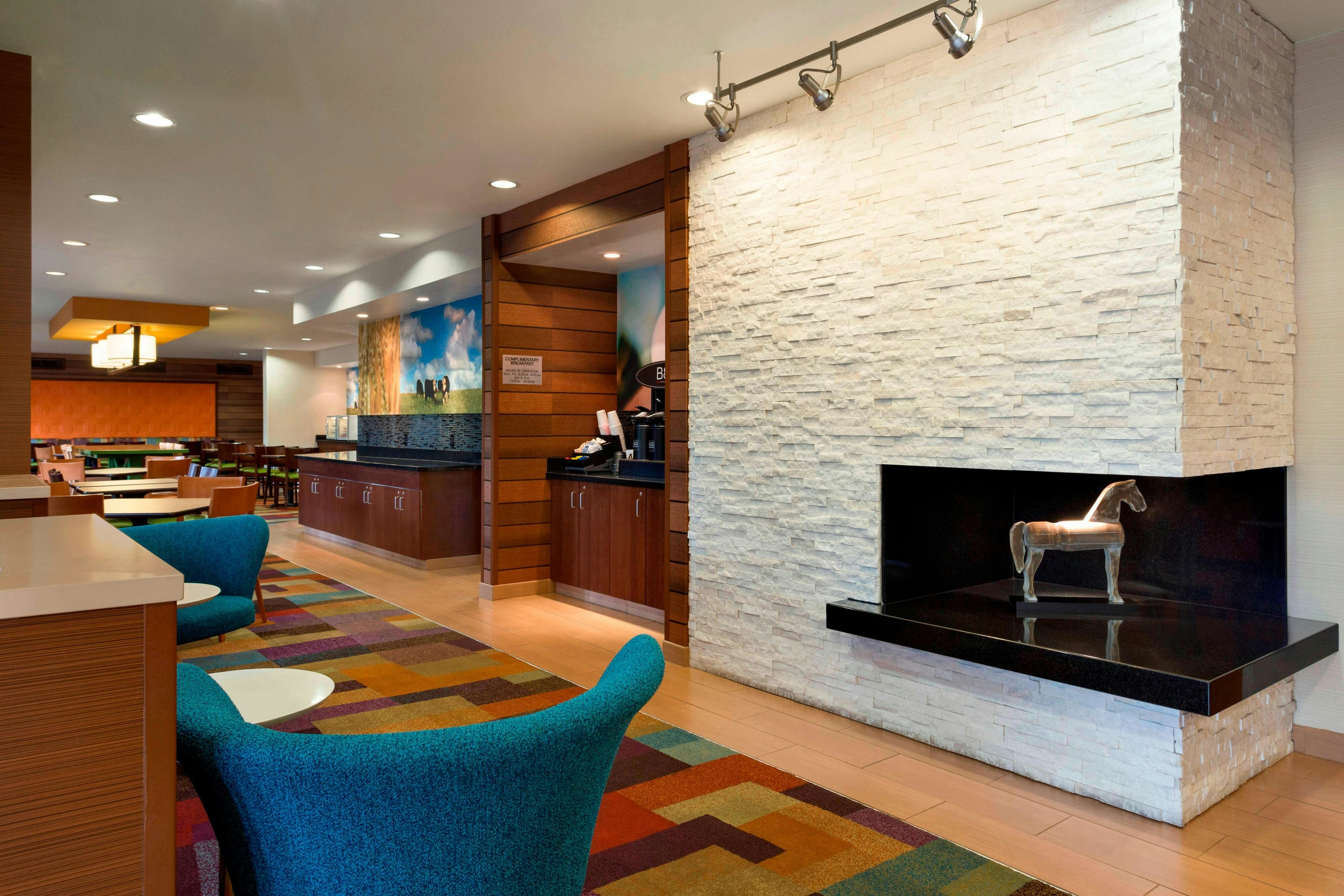Fairfield Inn and Suites by Marriott Branson 14/23