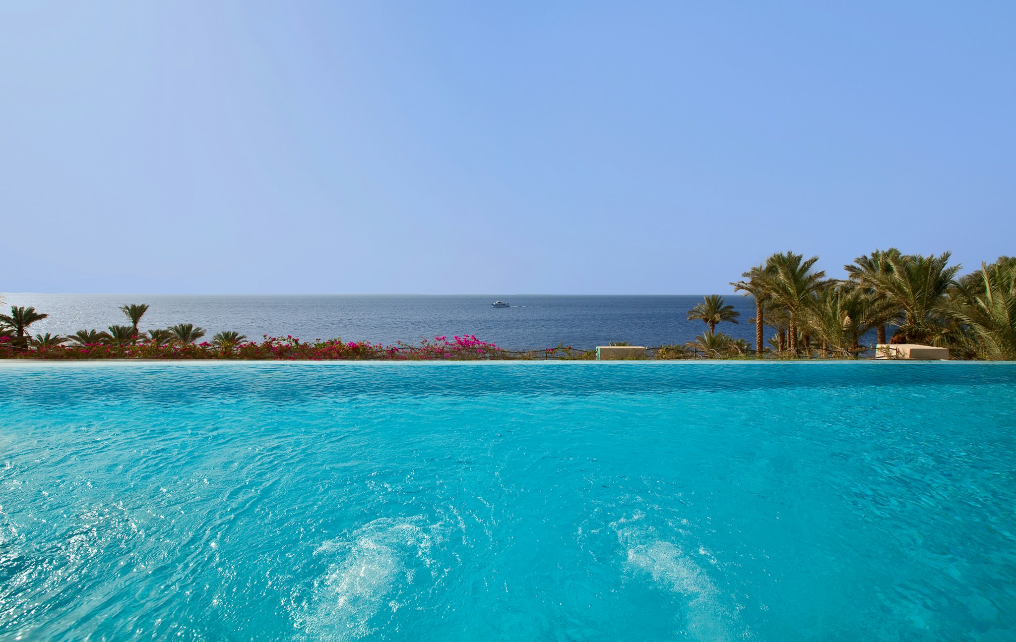 GRAND ROTANA RESORT AND SPA 39/50