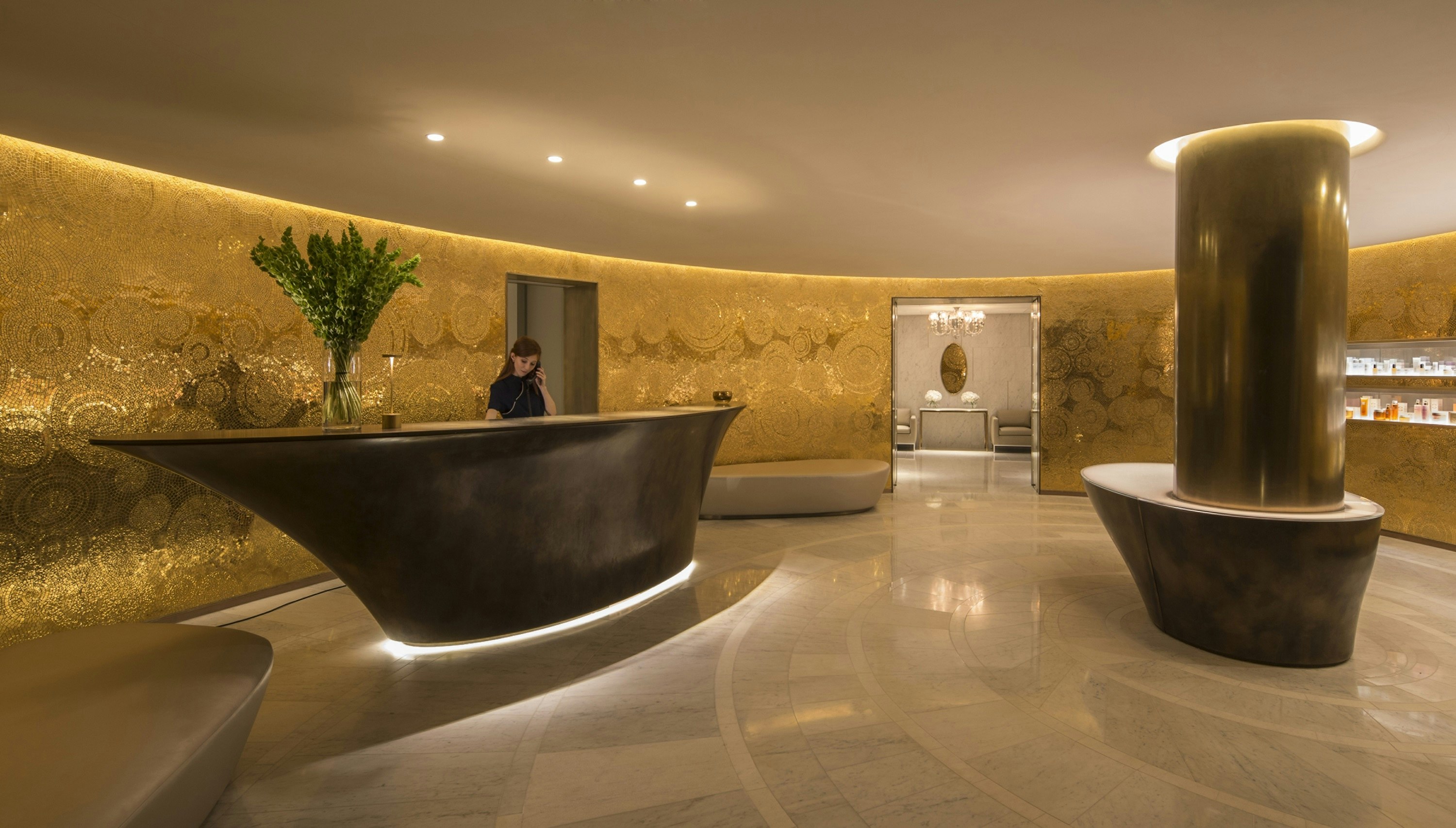 Four Seasons Hotel London at Tower Bridge 4/37
