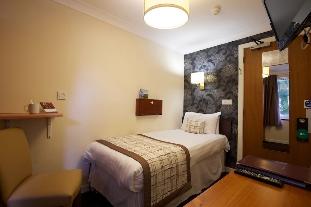 Room at Dunollie Hotel, Strath