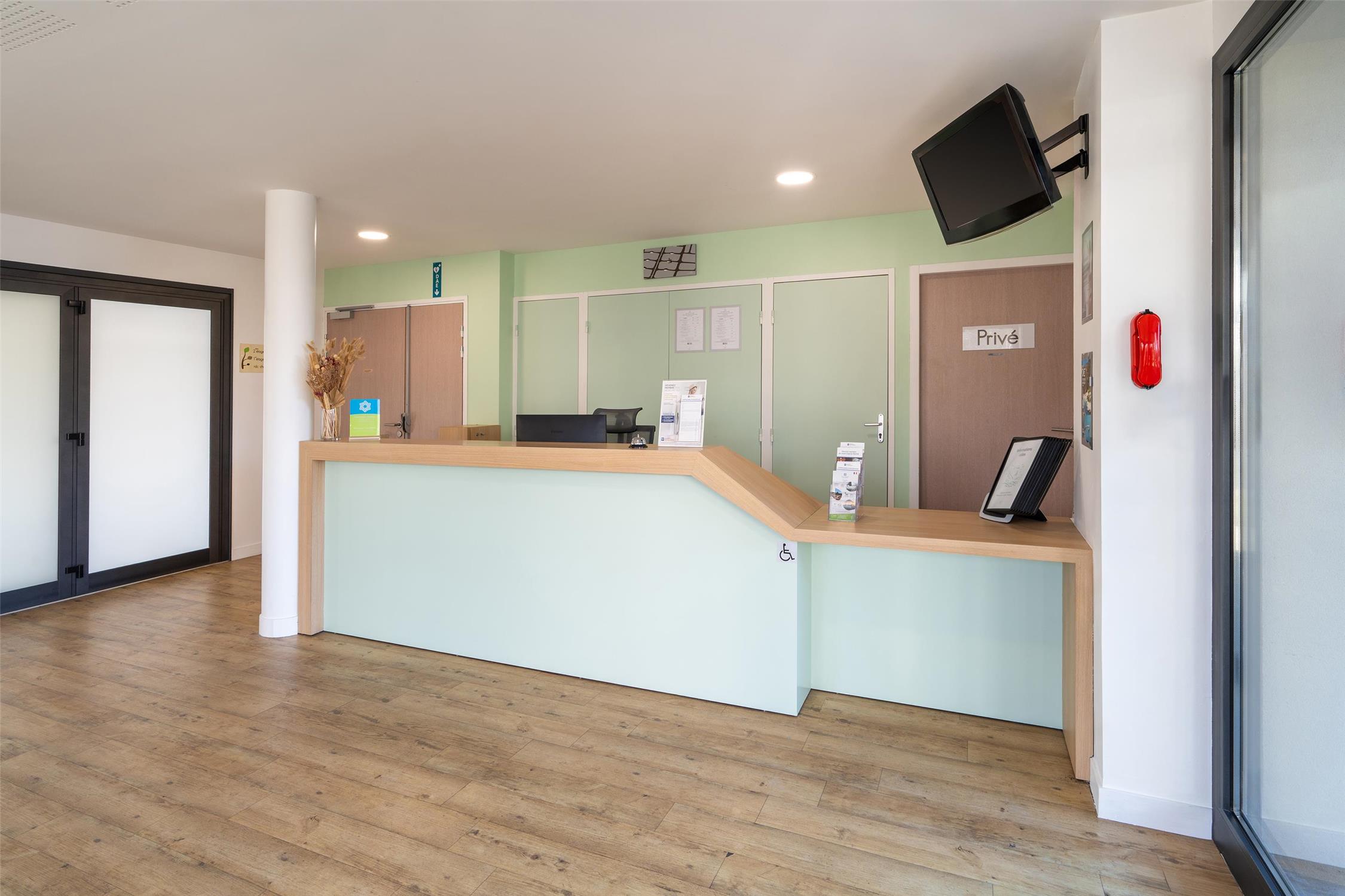 Sure Hotel by Best Western Guerande 6/28