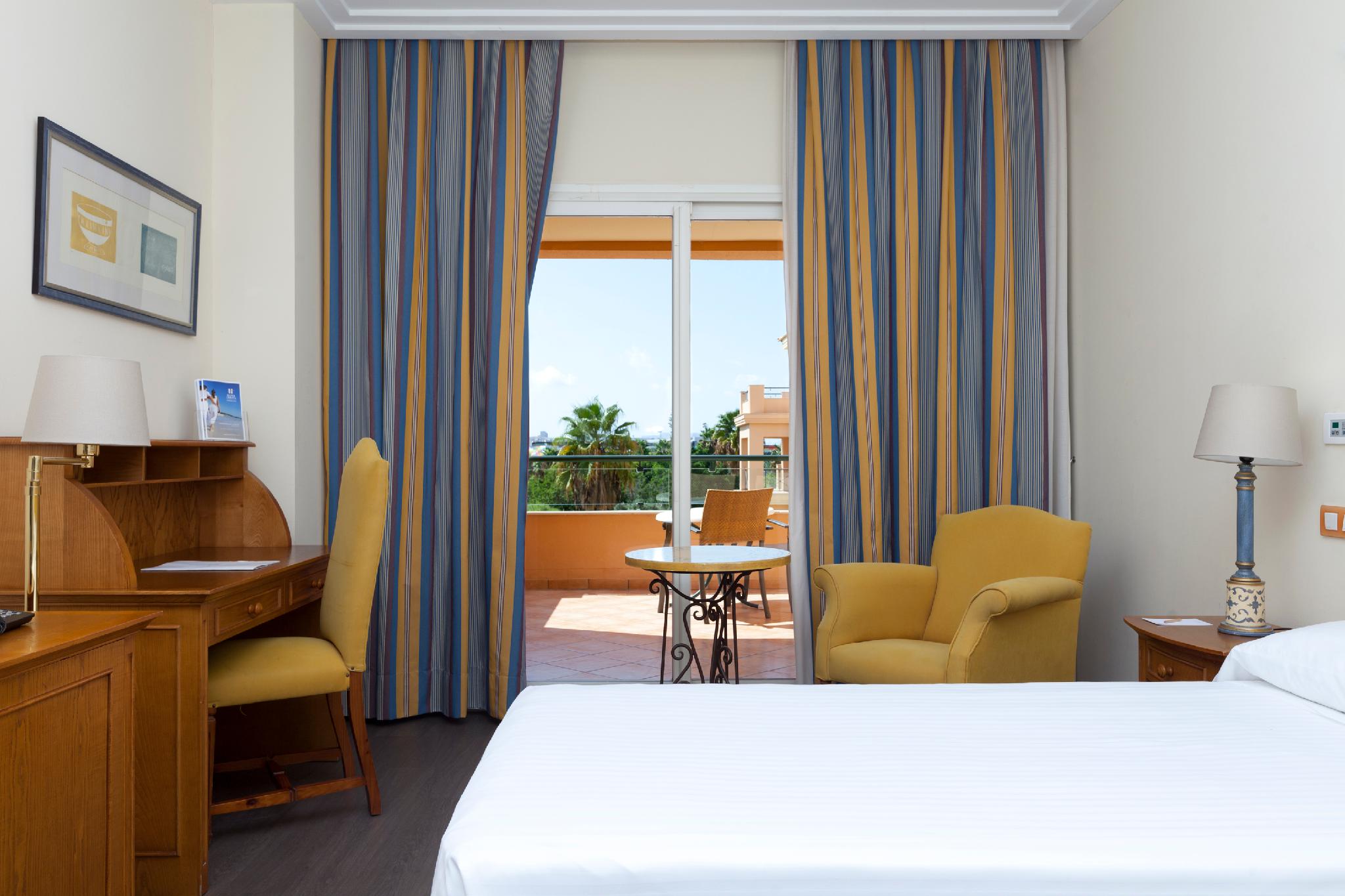 Standard, Double Bed, Golf Course View