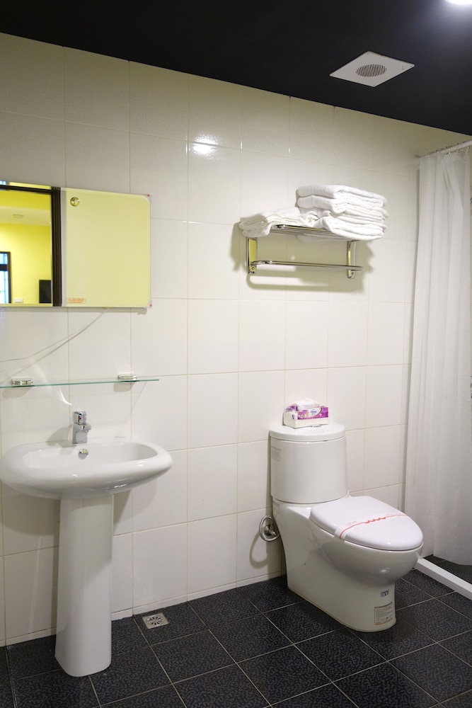 Wayyounghouse B&B 50/50