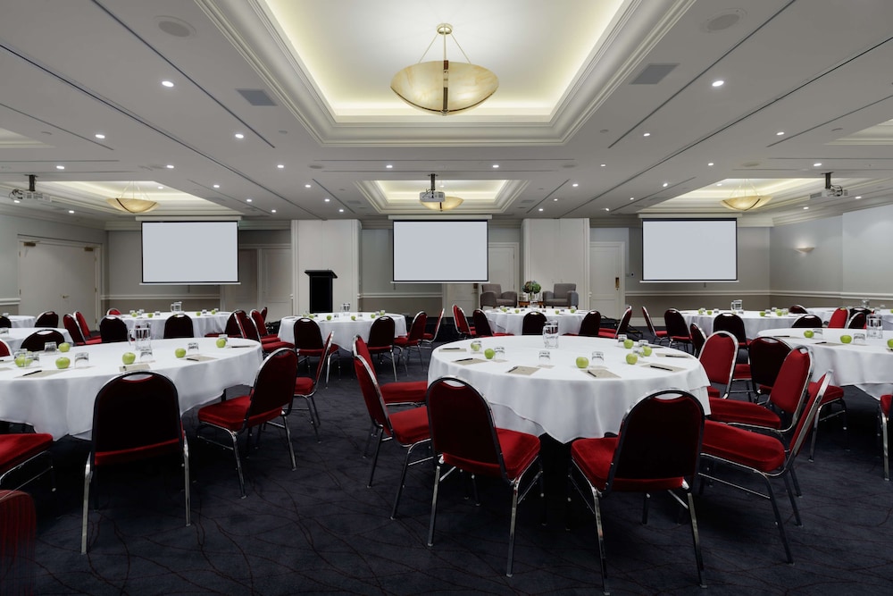 Rydges Newcastle 57/65