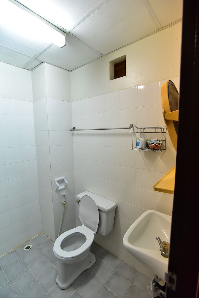 Krabi Grand Hotel 42/48