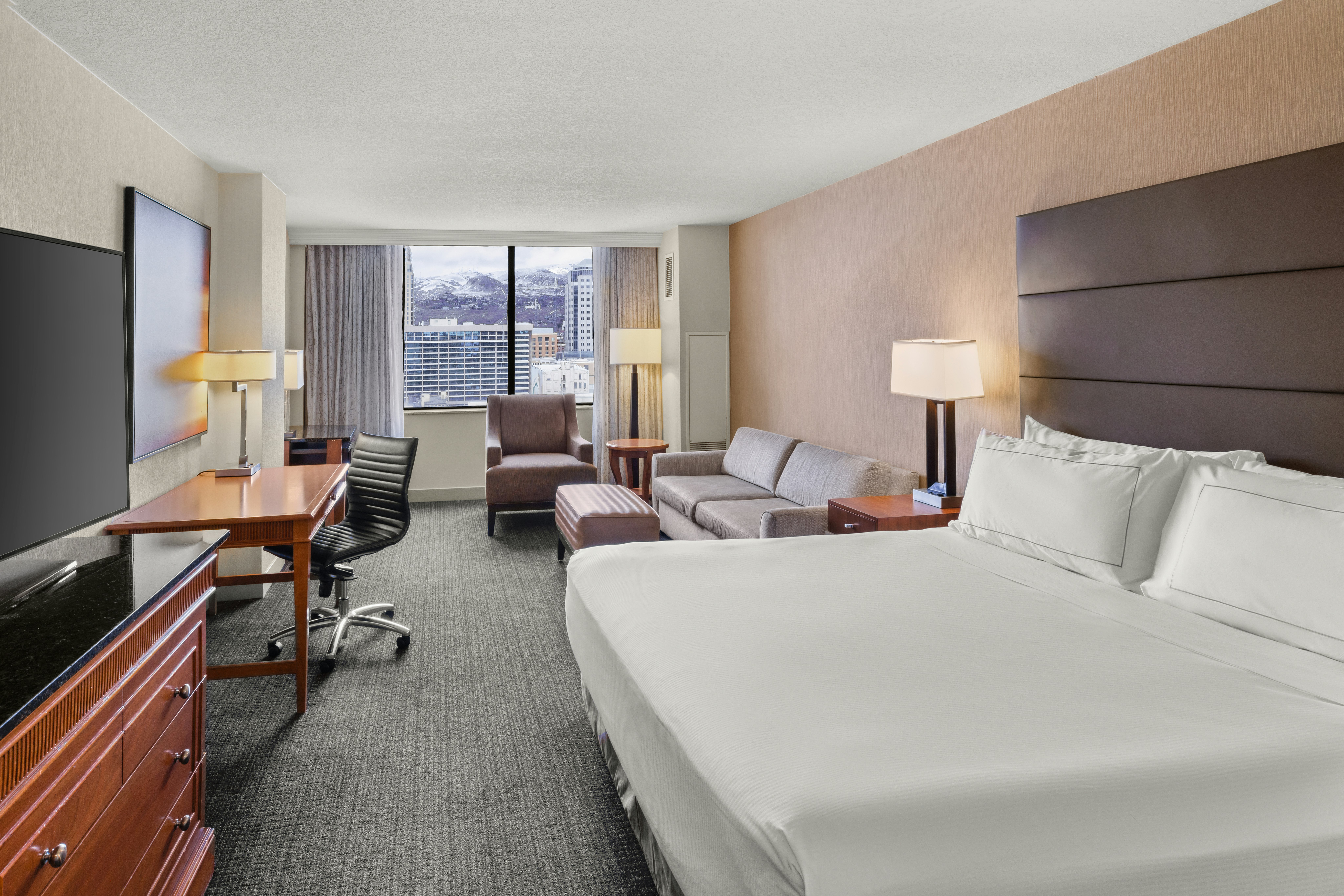 Deluxe, King Bed, City View