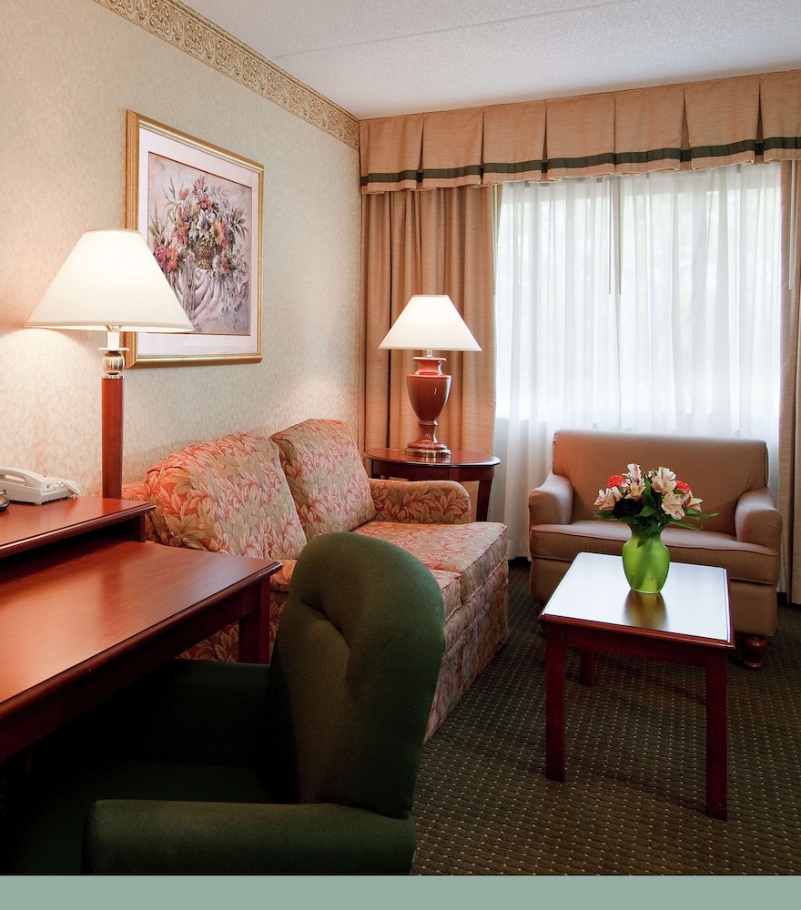 DoubleTree Suites by Hilton Cincinnati - Blue Ash 25/38