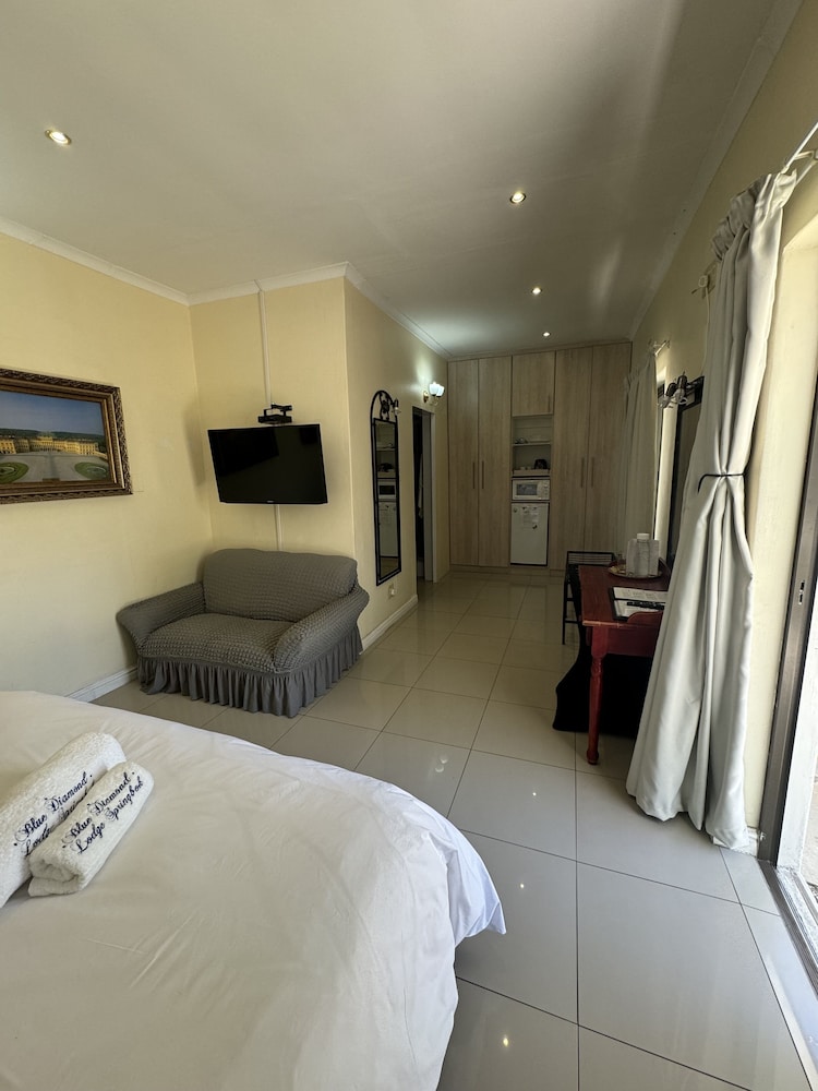 Blue Diamond Lodge 16/40