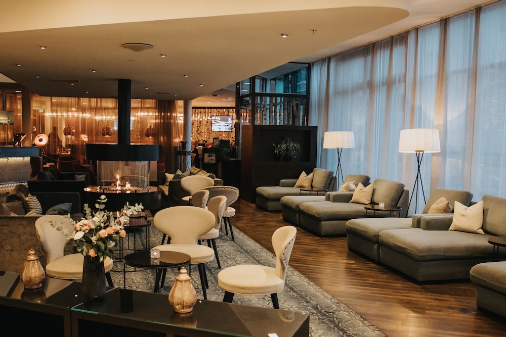 Courtyard By Marriott Stockholm 38/53
