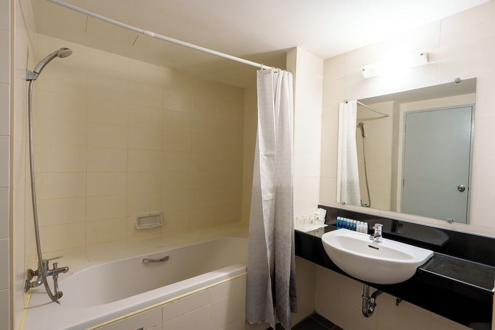 Promratchada Residence Spa 47/49