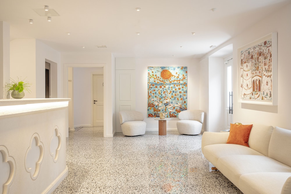 Heritage Hotel Lucia 23/49