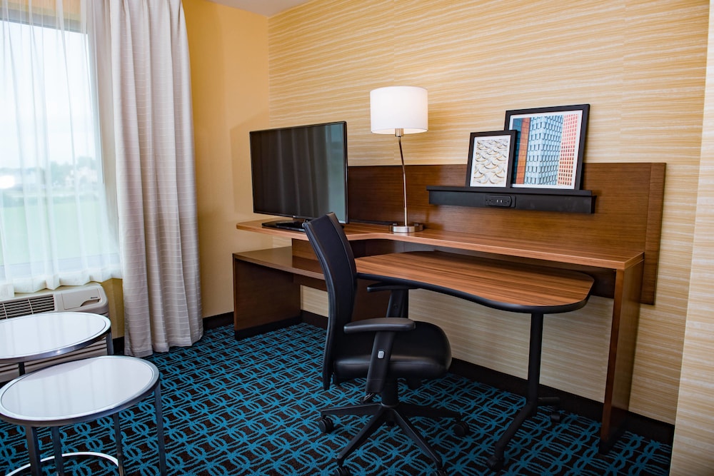 Fairfield Inn Suites Anderson 30/31