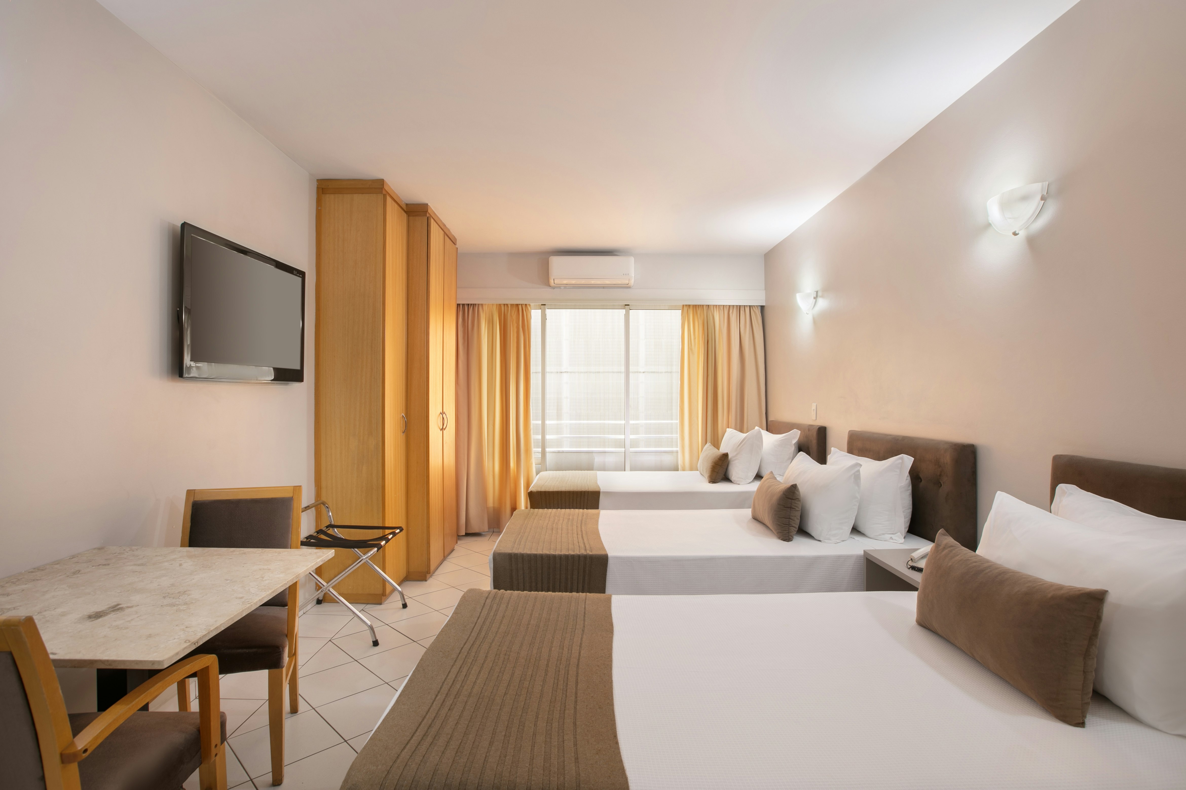 Plaza Inn American Loft 15/32