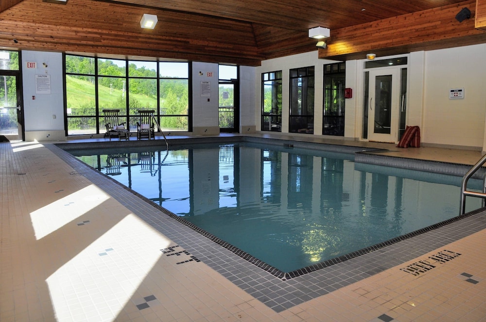Calabogie Peaks Hotel, Ascend Hotel Member 20/50