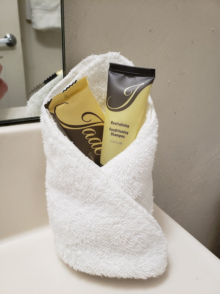Corporate Suites of Burlington 22/47