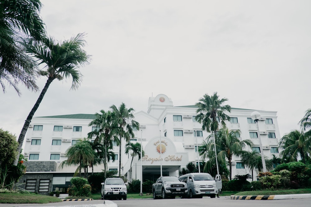 East Asia Royale Hotel 3/55