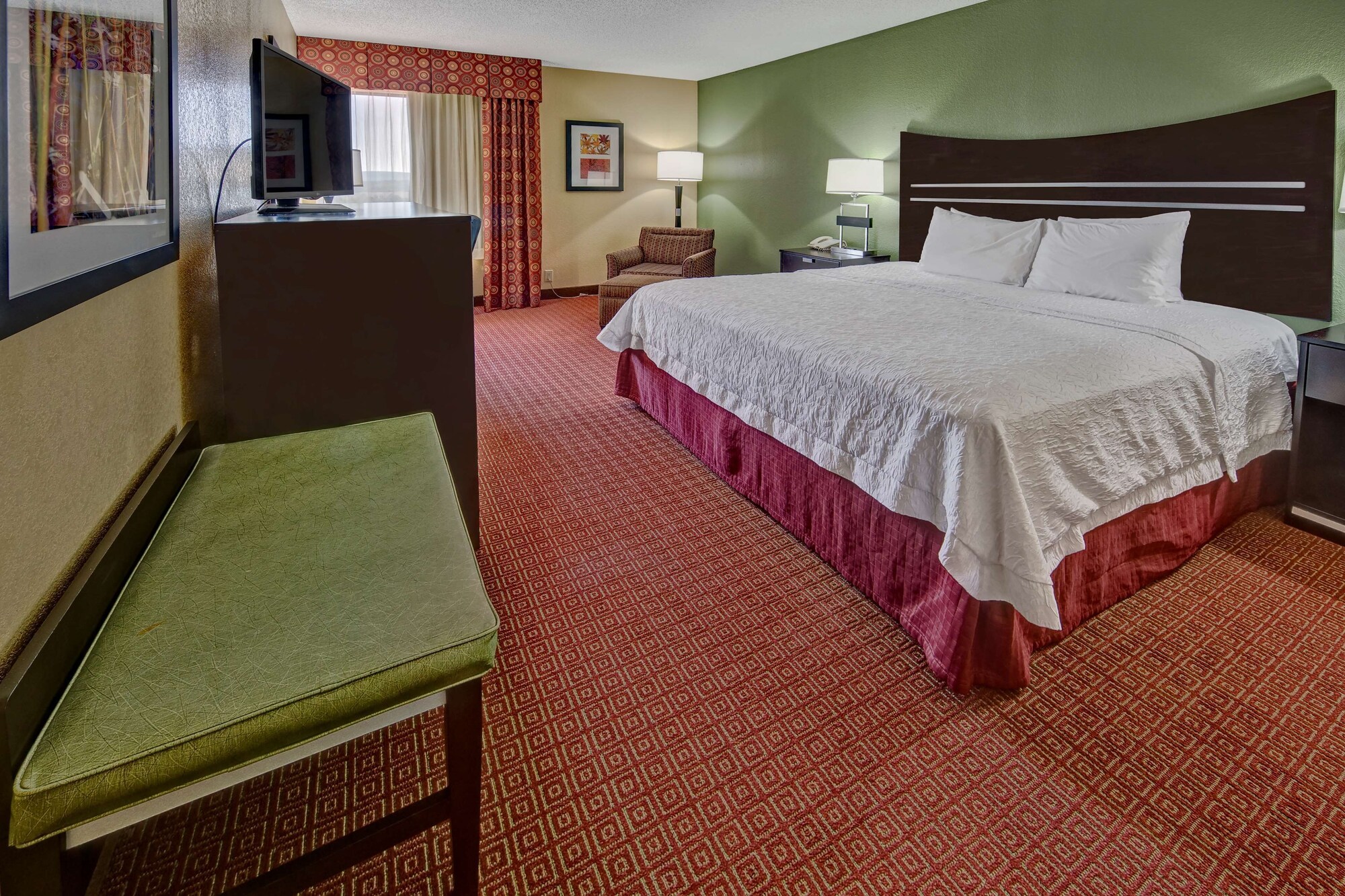ROOM, KING BED