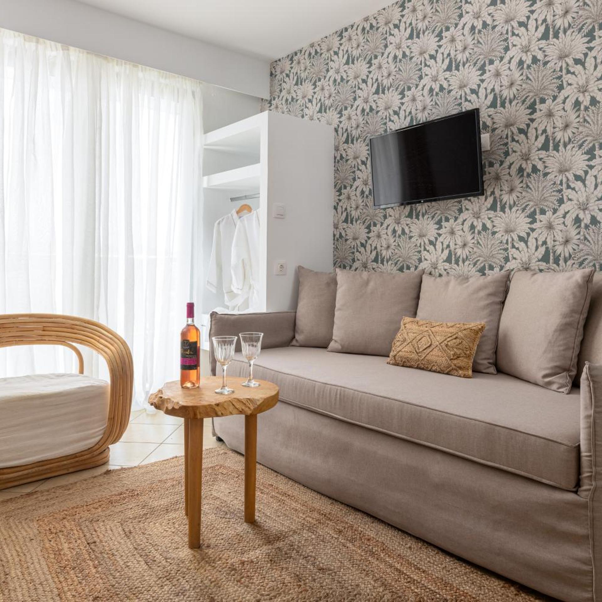 Diana Art Boutique Hotel 33/55