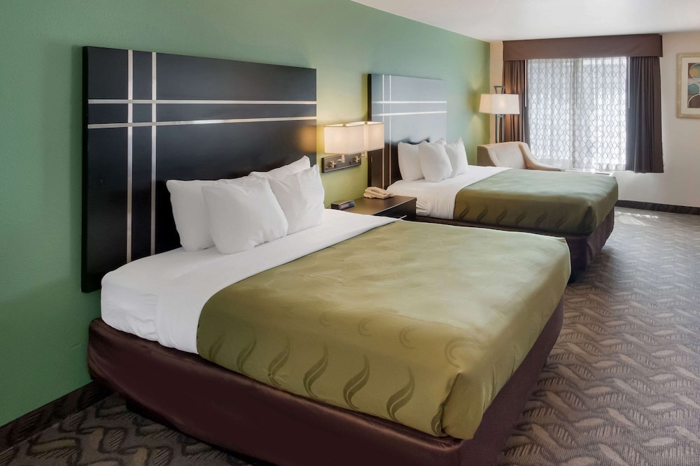ROOM, 2 QUEEN BEDS, ACCESSIBLE