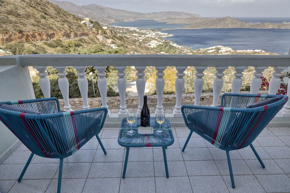 Adrakos Apartments 58/78