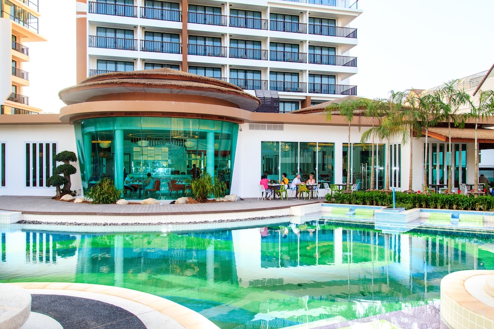 The Beach Heights Resort in KARON BEACH