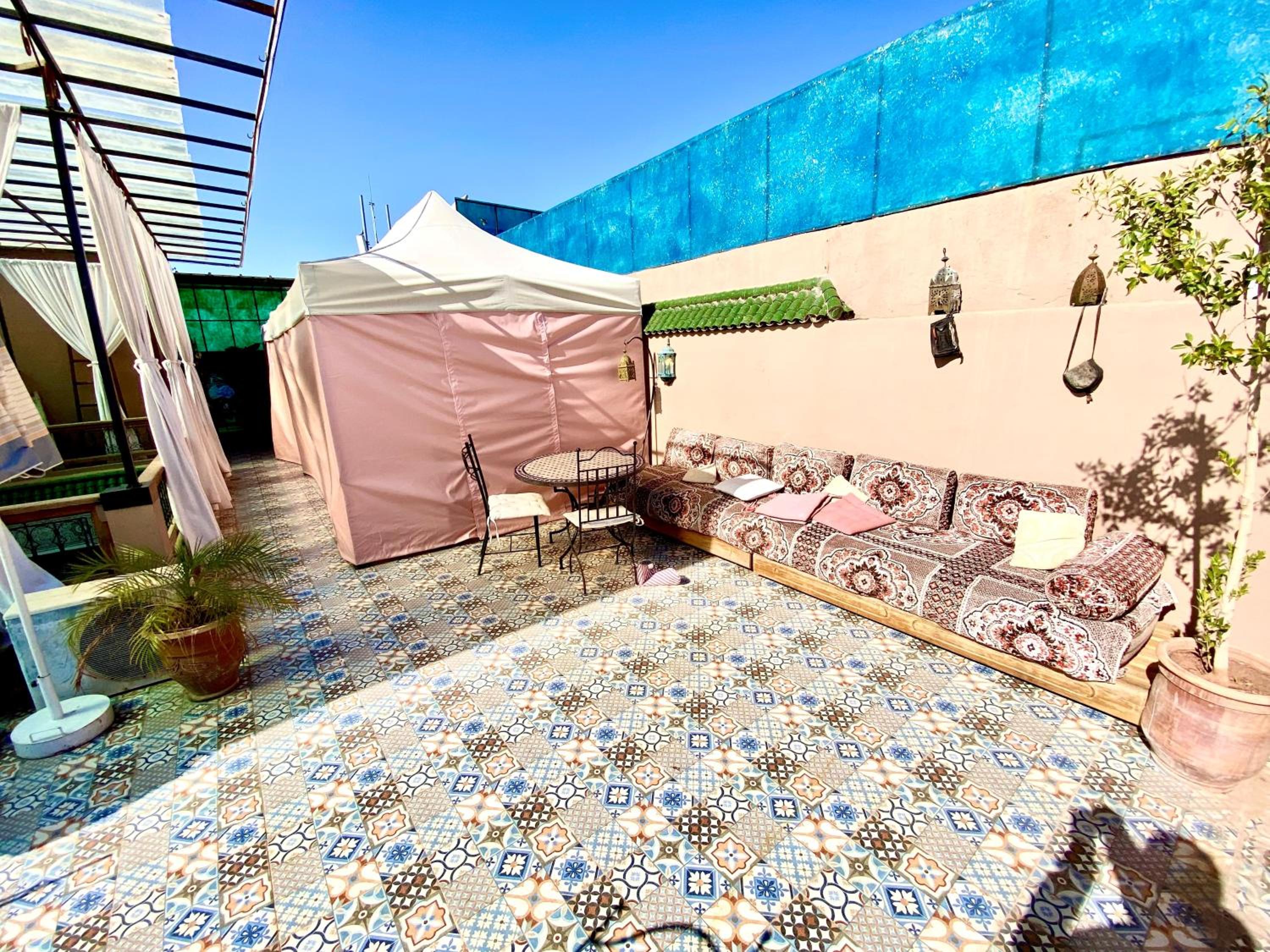 Riad Nouhal 16/38