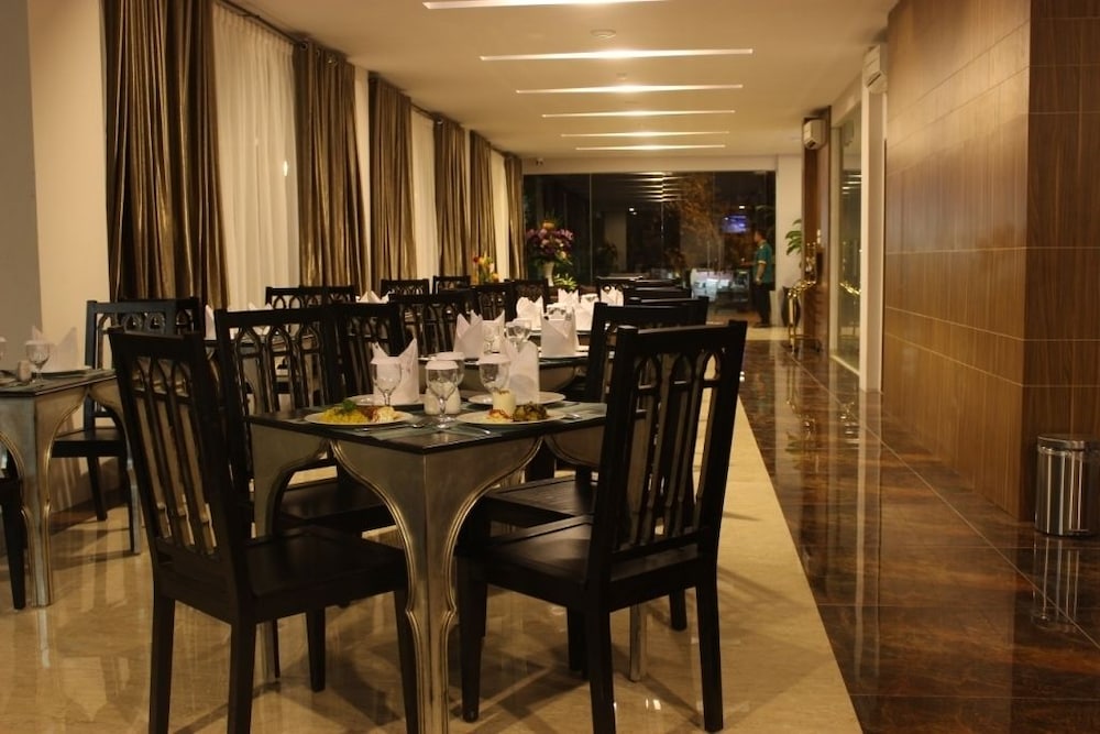 GRAND AMIRA HOTEL 54/63
