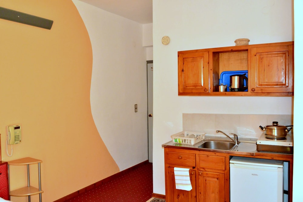 Sun City Apartments 47/50