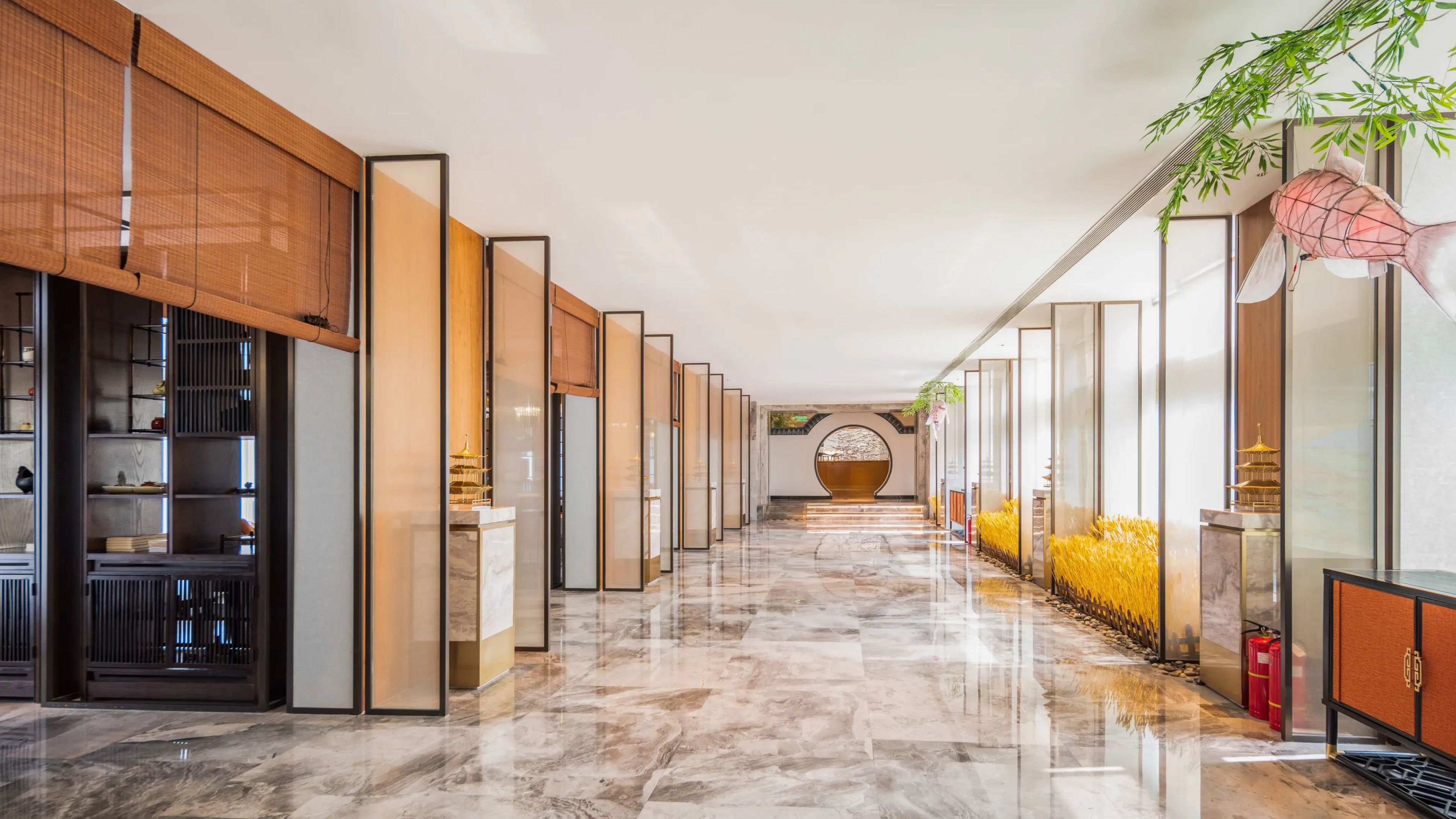 HOLIDAY INN SHIJIAZHUANG CENTRAL 19/77