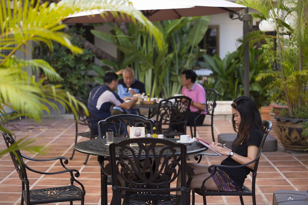 Mali Namphu Hotel 35/41
