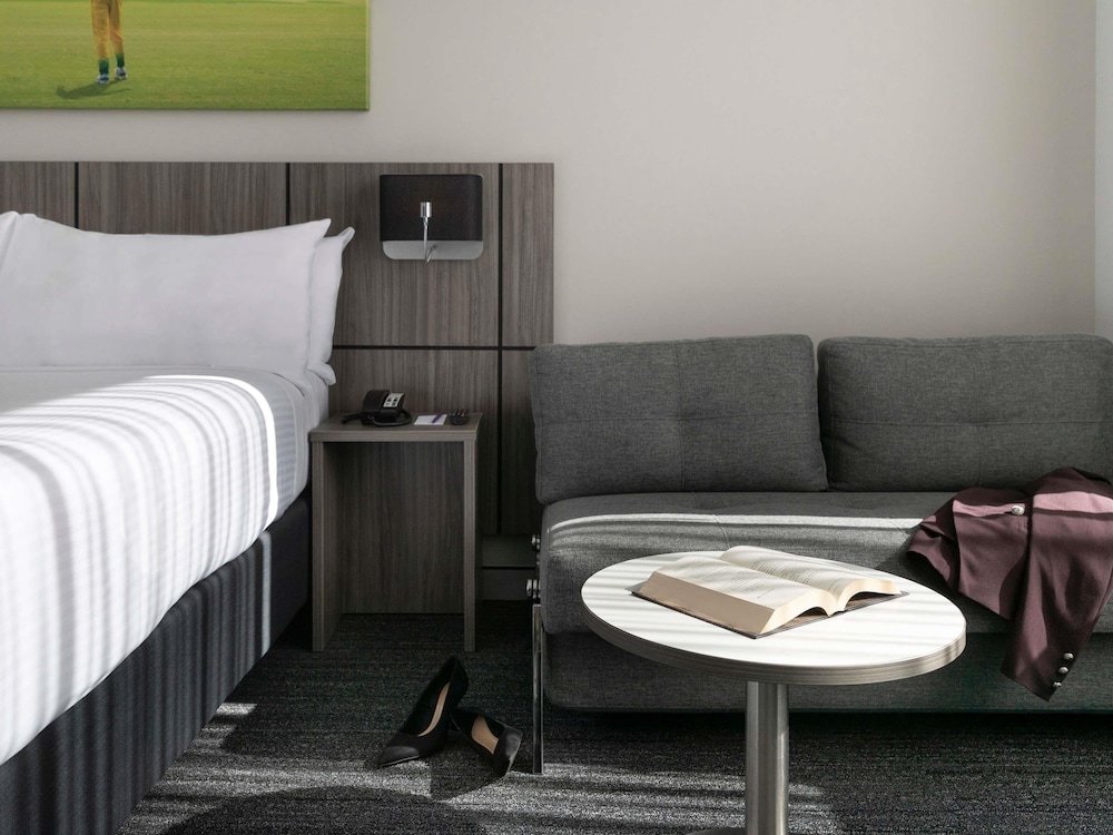 Mercure Sydney Bankstown 40/49